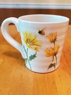 Maxcera Mug Daisies & Bees Sunflowers Jumbo Handcrafted Coffee Cup